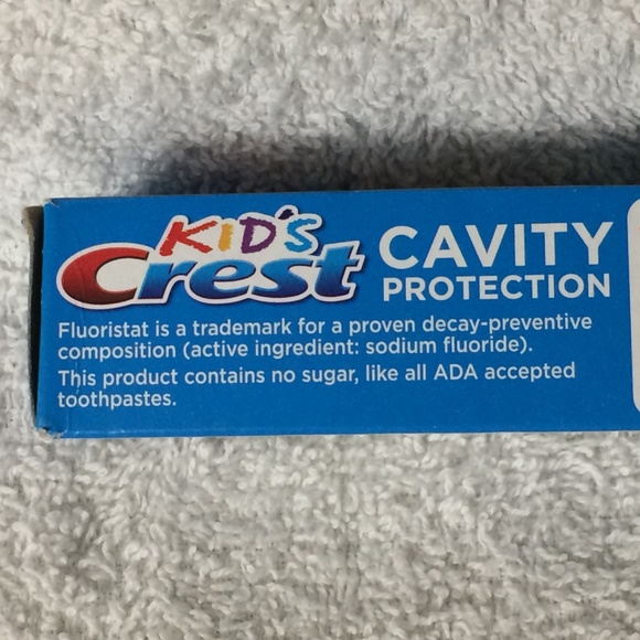 3 Crest Kids Cavity Protection Fluoride Toothpaste - Picture 5 of 8
